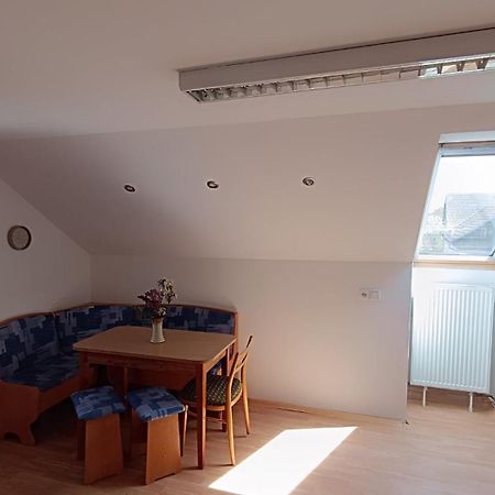 Apartment Vcelakov Eksteriør billede